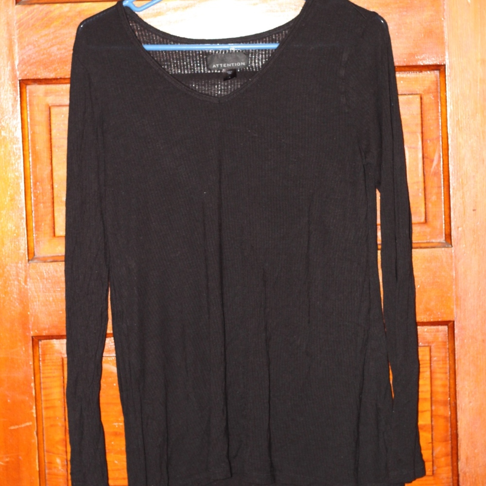 Attention Large long-sleeved shirt